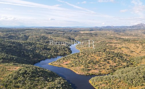 Terreno a Monsanto e Idanha-a-Velha, Distretto di Castelo Branco, Portogallo 1