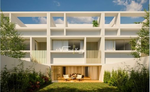 House in Alcantara, Lisbon, Portugal 1