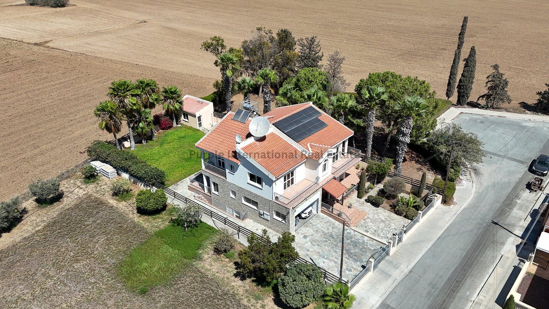 Villa in Kiti, Larnaca, Cyprus 1 - 16712757