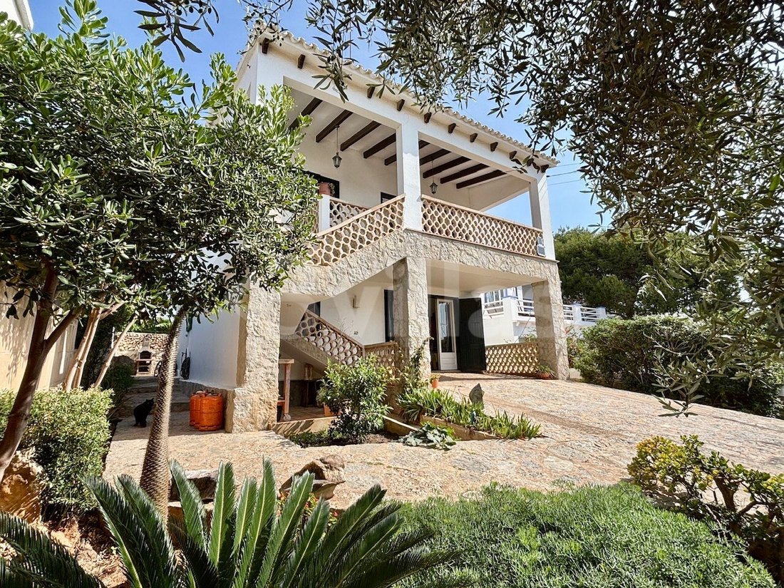 Chalet in Punta Prima, Sant Lluis, Balearic Islands 1 - 15773589
