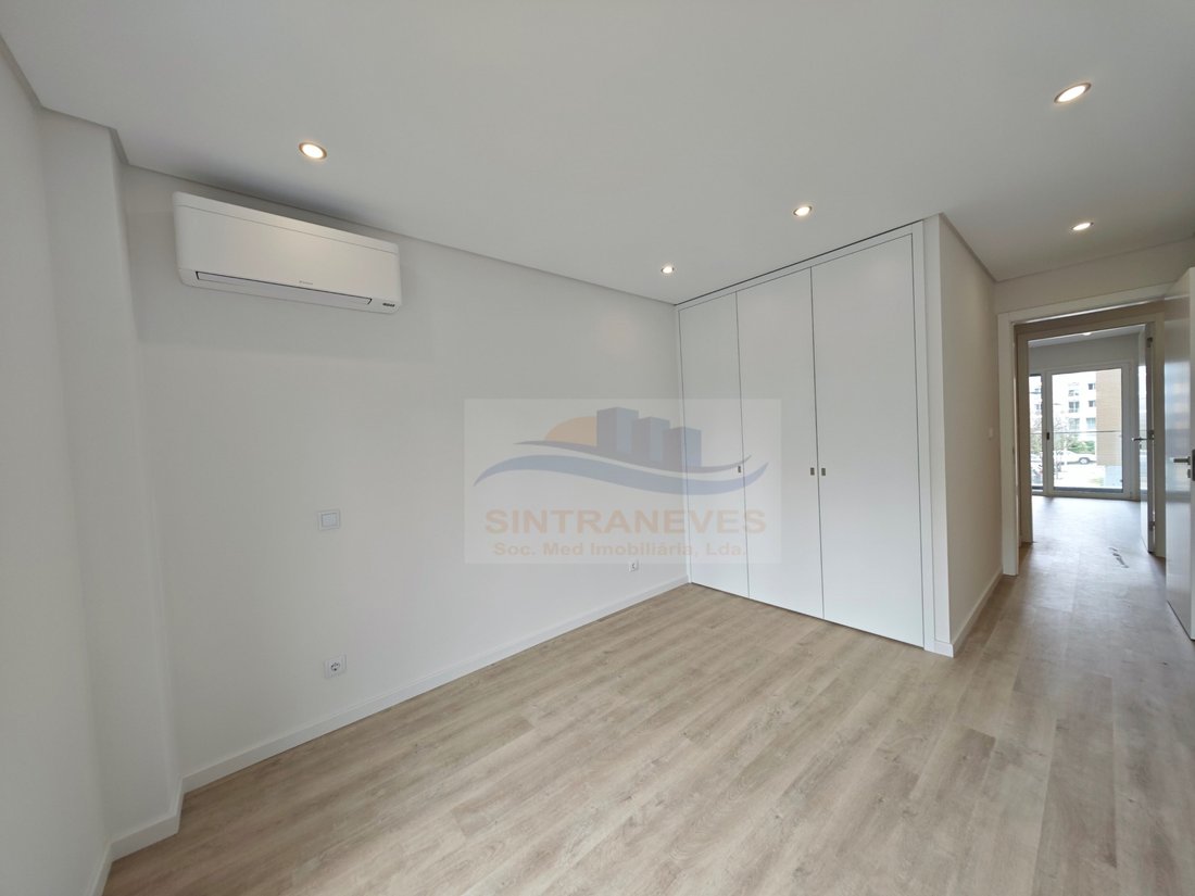 Apartment in Carcavelos e Parede, Lisbon, Portugal 4 - 15490042