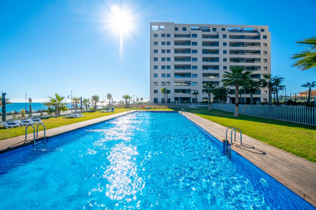 Penthouse in Torrevieja, Valencian Community, Spain 3 - 16712792