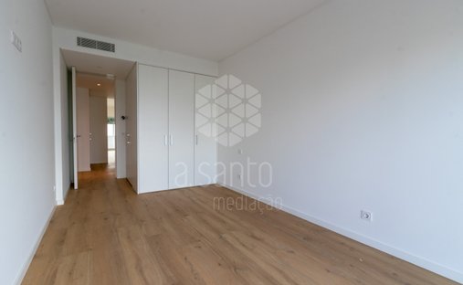 Apartment in Carcavelos e Parede, Lisbon, Portugal 1