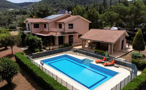 Villa in Mosfiloti, Larnaca, Cyprus 1