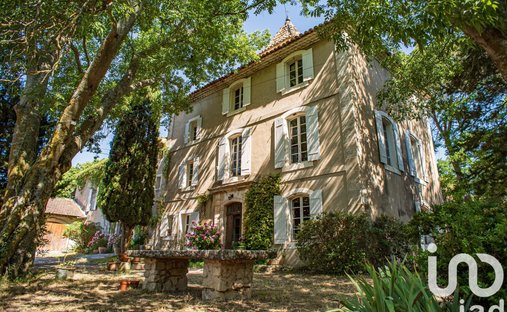 House in Saint Antoine, L'Isle-sur-la-Sorgue, France 1