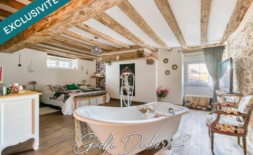 Castle for Sale in Chazé-sur-Argos, Pays de la Loire, France