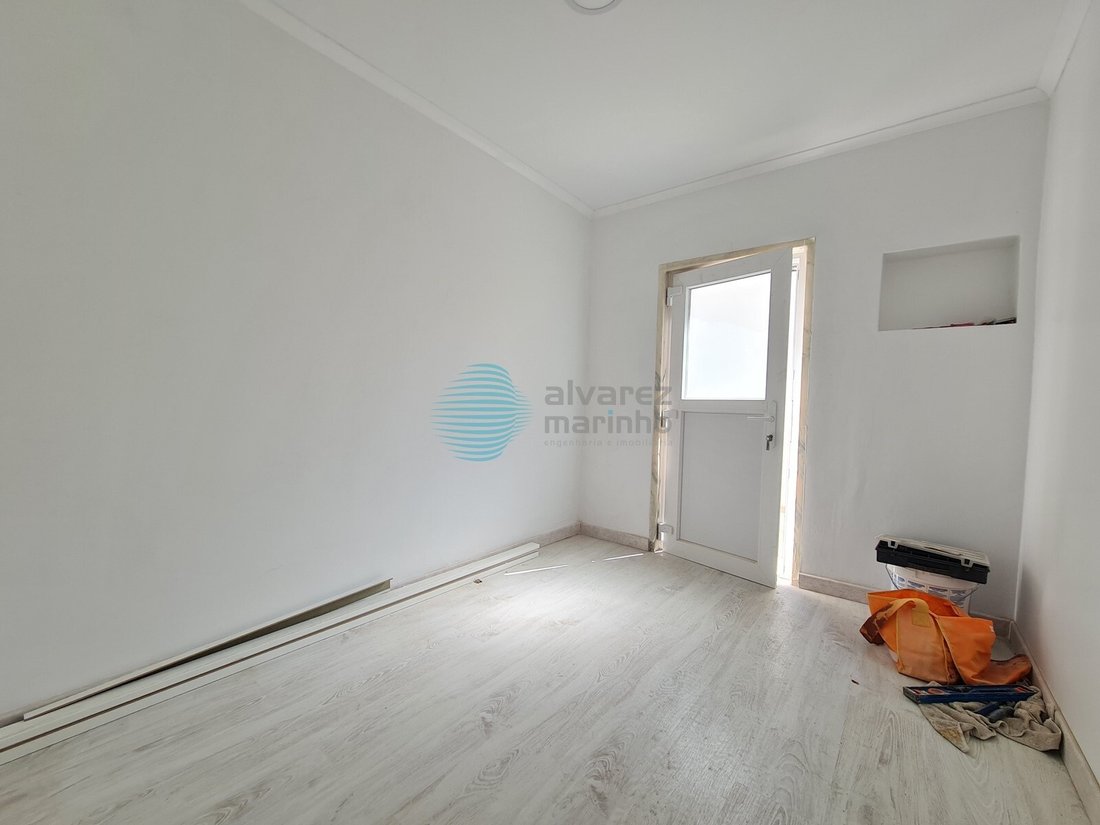 House in Ajuda, Lisbon, Portugal 2 - 12878204