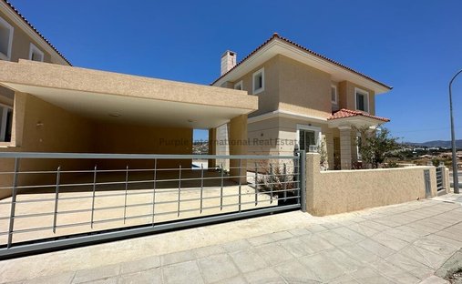 Villa in Agios Tychon, Limassol, Cyprus 1
