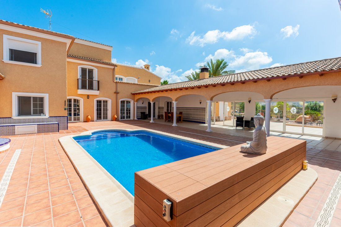 Villa in Busot, Valencian Community, Spain 2 - 15796285