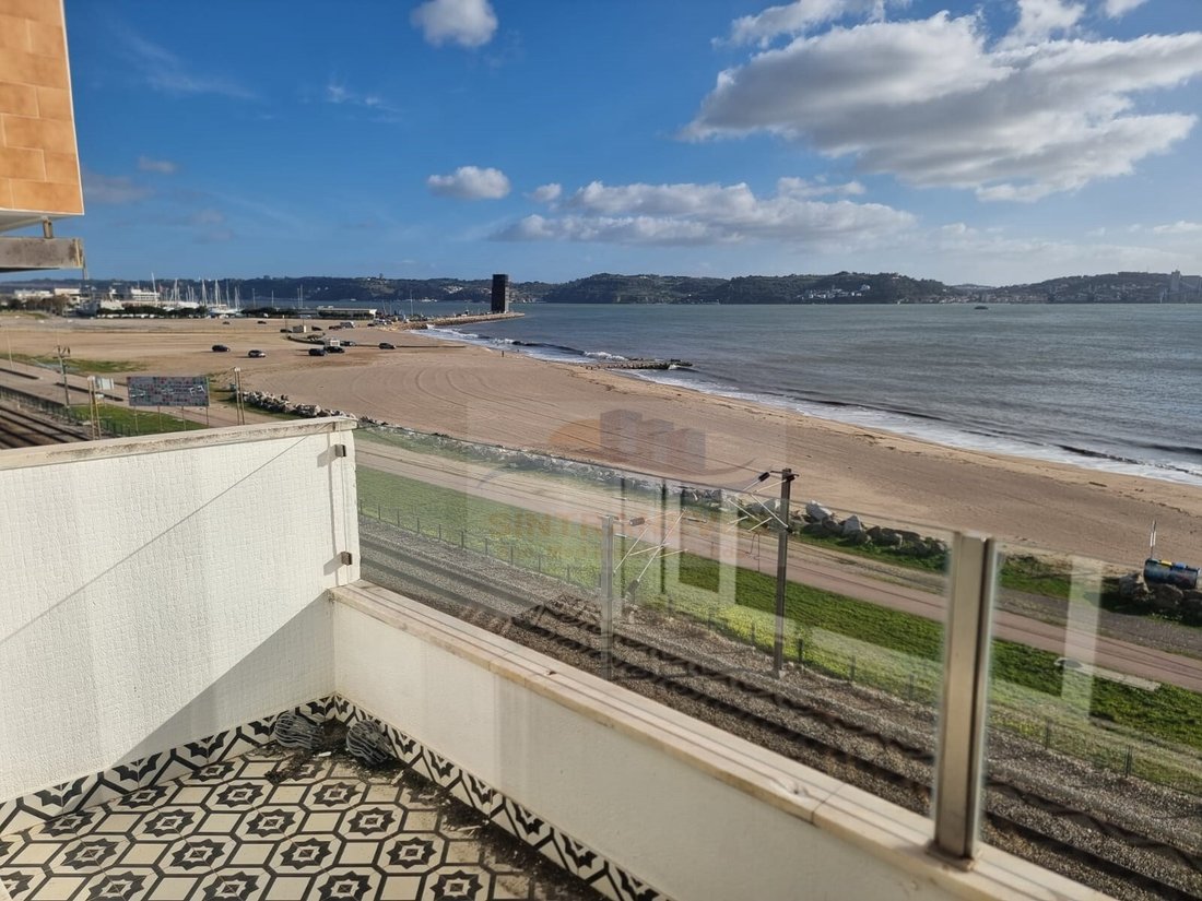 Apartment in Alges, Lisbon, Portugal 4 - 15190447
