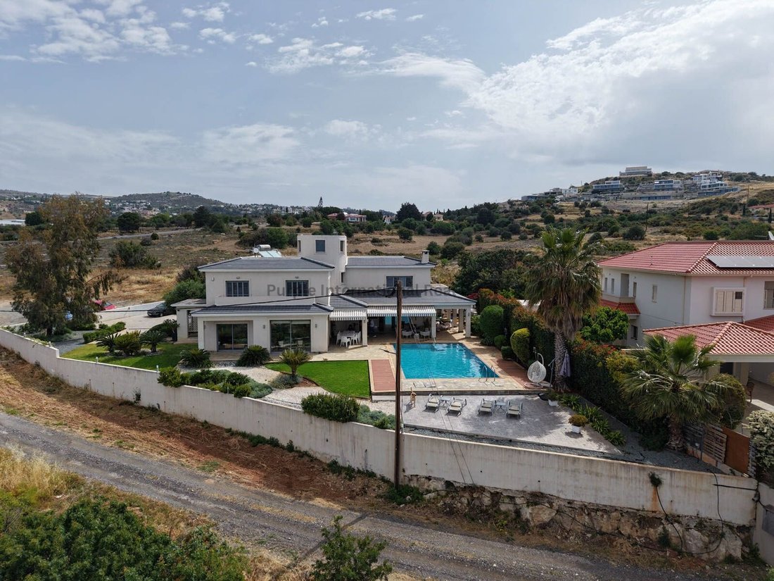 Villa in Konia, Paphos, Cyprus 1 - 15563134