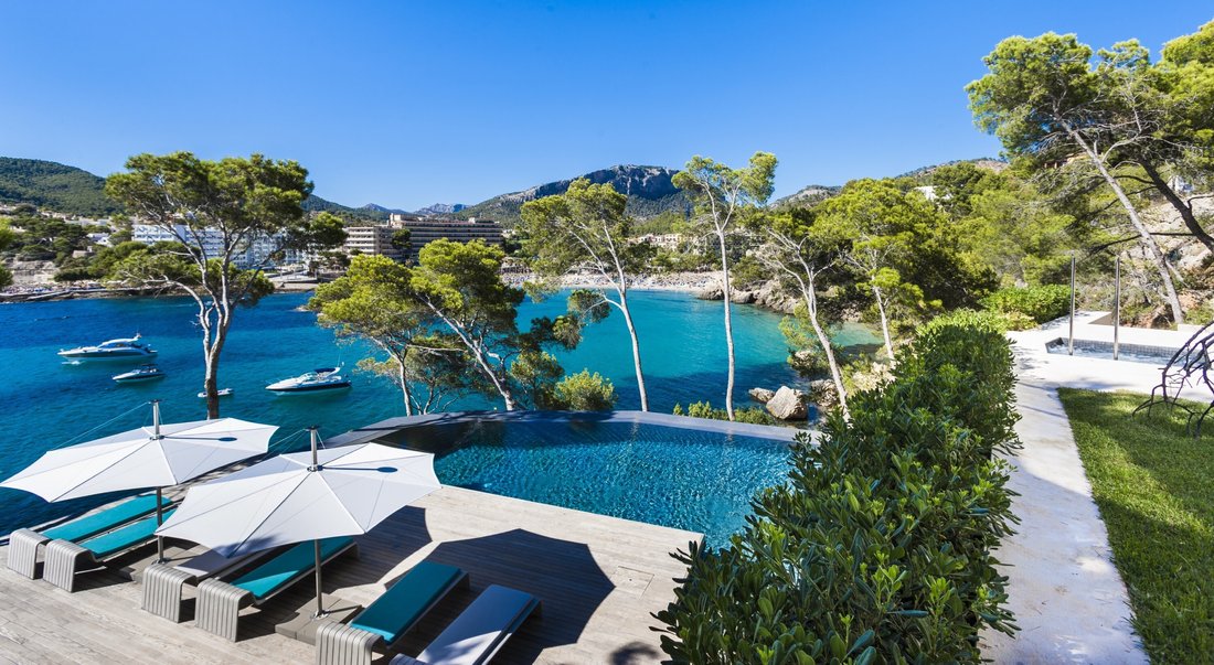 Villa in Camp de Mar, Mallorca, Andratx, Balearic Islands 1 - 15617347
