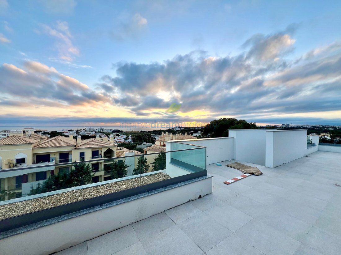 Apartment in Olhos de Agua, Algarve, Portugal 1 - 15508220