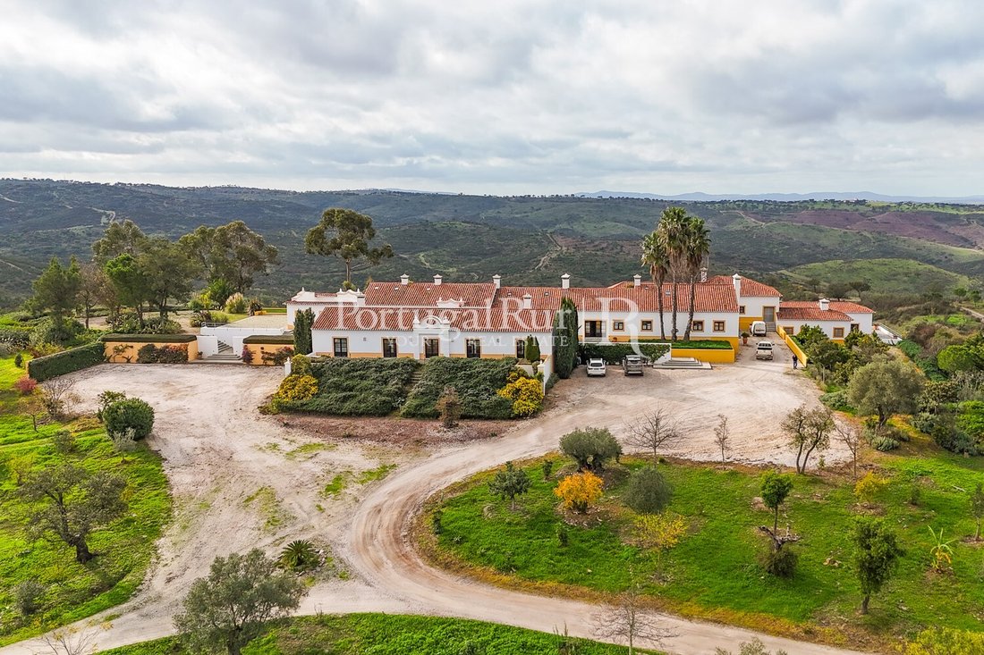 Estate in Amareleja, Beja District, Portugal 5 - 15085580