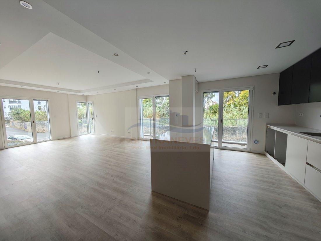 Apartment in Carcavelos e Parede, Lisbon, Portugal 4 - 15490033