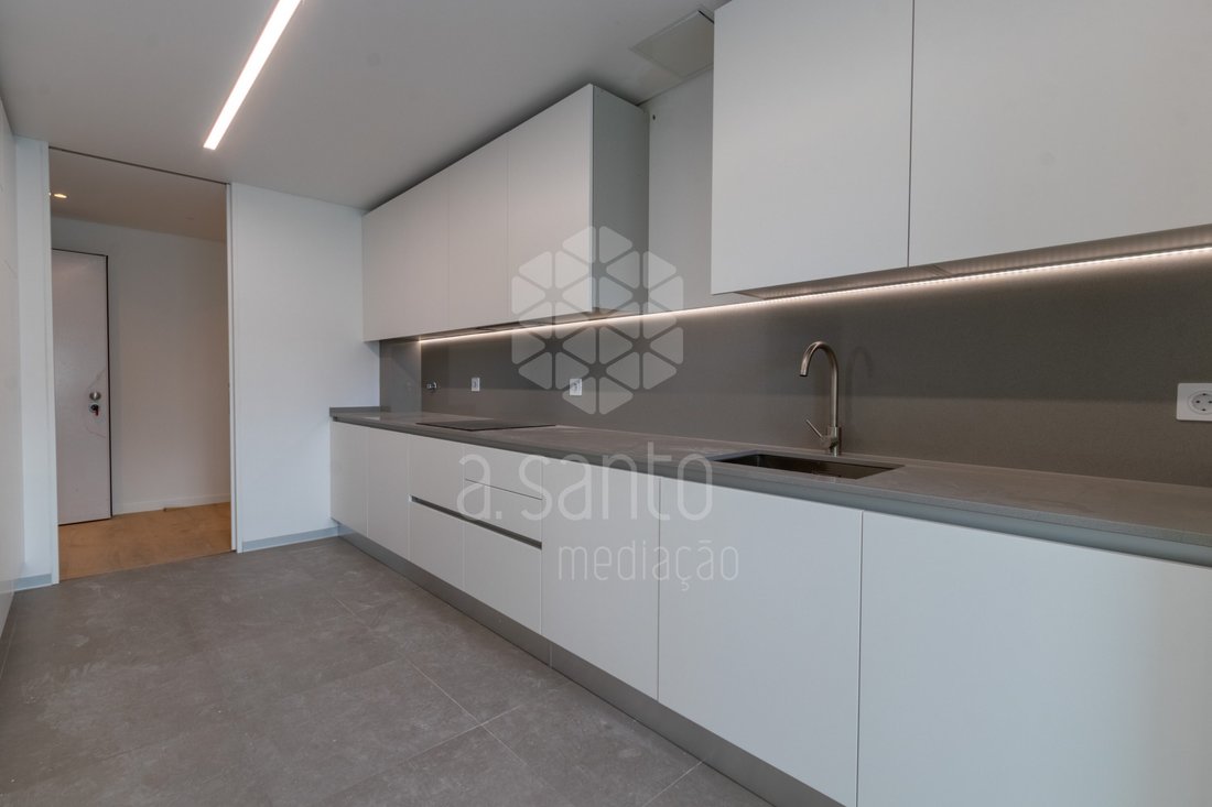 Apartment in Carcavelos e Parede, Lisbon, Portugal 1 - 16699312