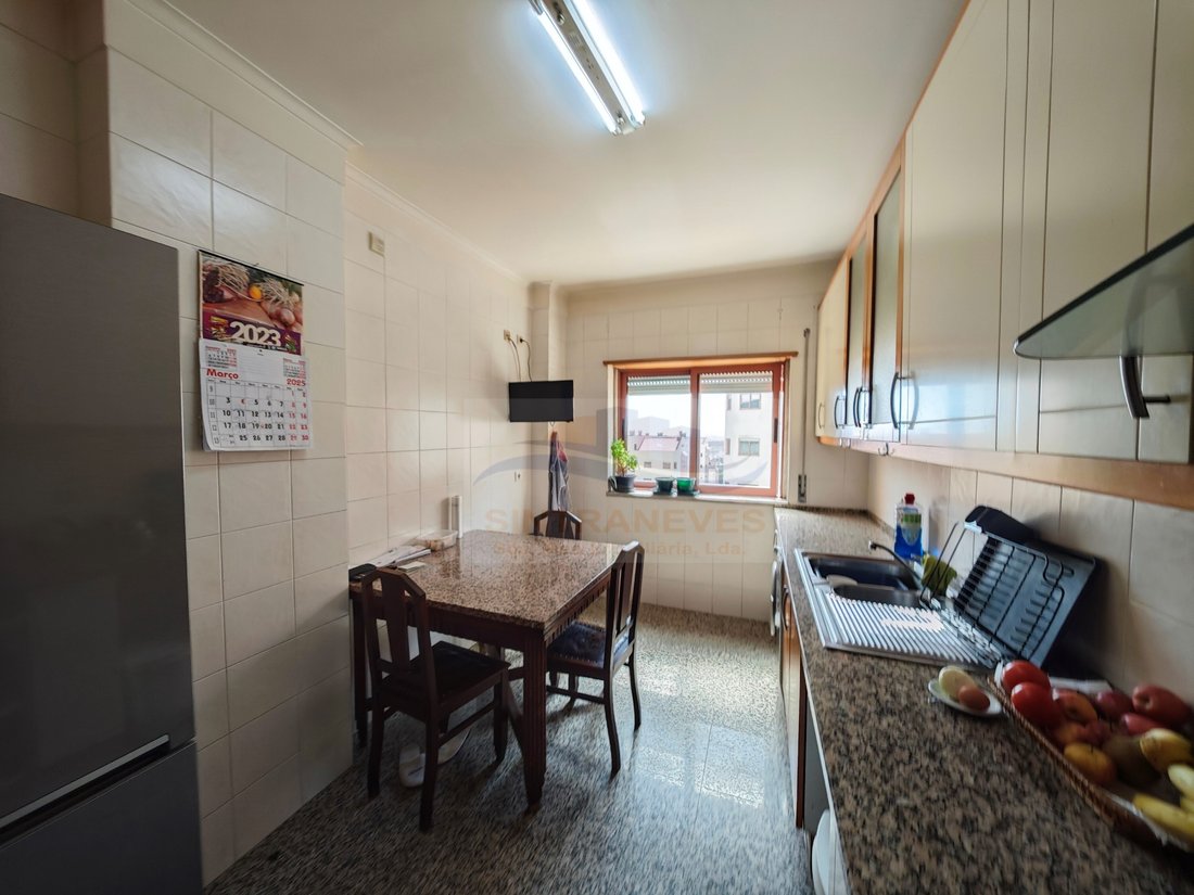 Apartment in Ramada e Canecas, Lisbon, Portugal 3 - 15386757