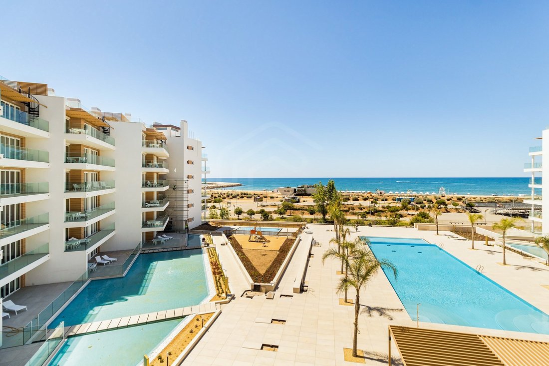 Apartment in Vilamoura, Quarteira, Algarve 1 - 16600448