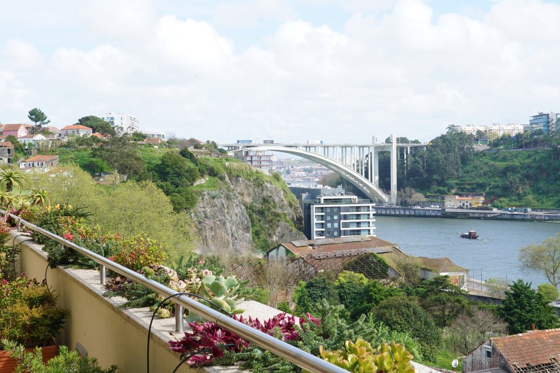Apartment in Lordelo do Ouro e Massarelos, Porto District, Portugal 1 - 14346944
