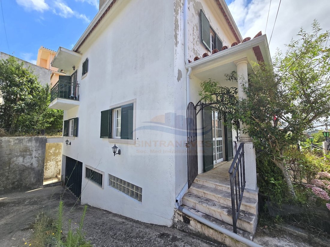 House in Pontinha e Famoes, Lisbon, Portugal 1 - 16477903
