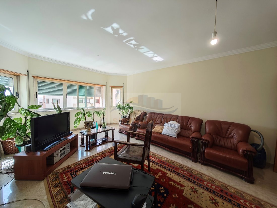 Apartment in Ramada e Canecas, Lisbon, Portugal 5 - 15386757