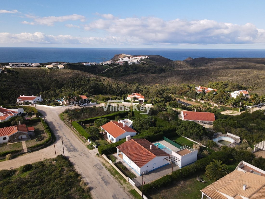 House in Aljezur, Algarve, Portugal 1 - 14372075