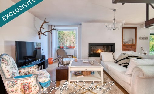 Castle for Sale in Chazé-sur-Argos, Pays de la Loire, France