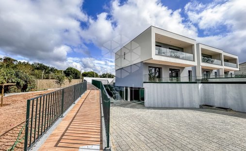 House in Alcabideche, Lisbon, Portugal 1