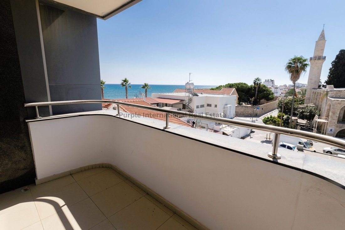Apartment in Larnaca, Larnaca, Cyprus 1 - 15236225