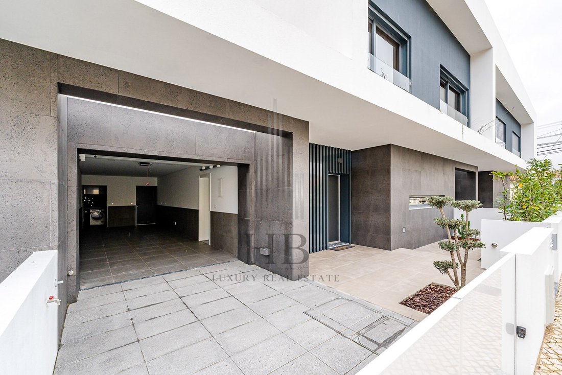 House in Loures, Lisbon, Portugal 3 - 14260476