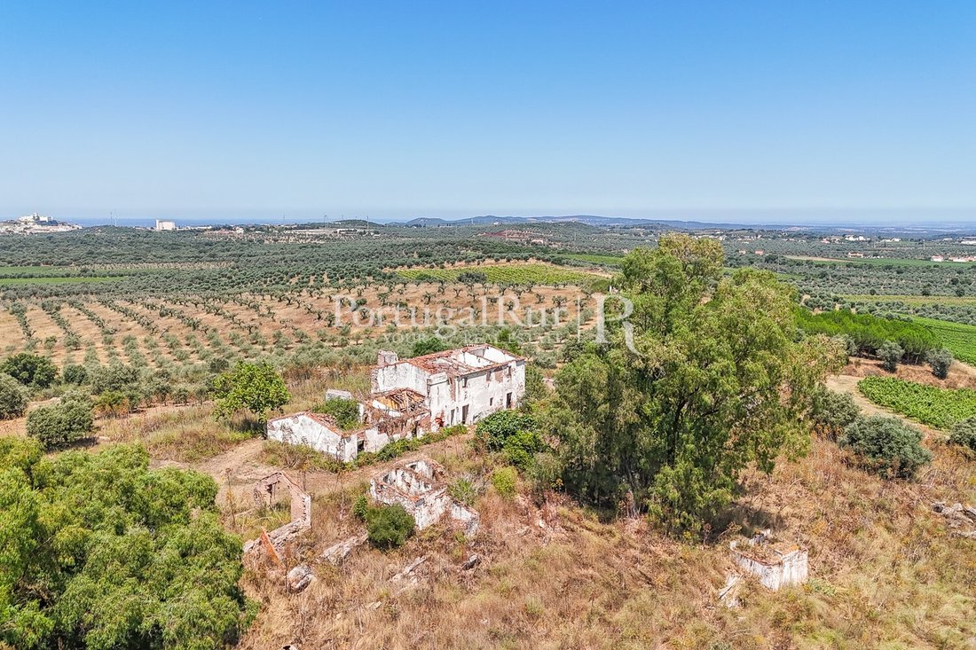 Estate in Rio Mau e Arcos, Porto District, Portugal 4 - 14596355
