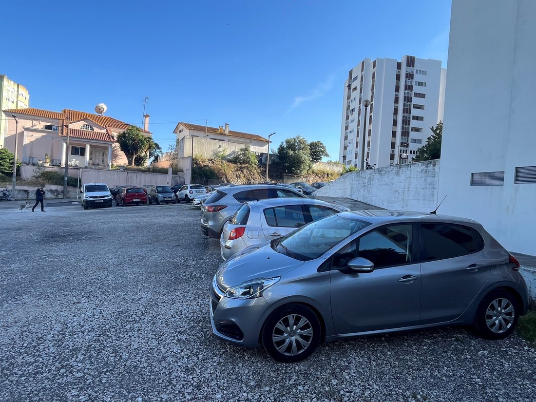 Land in Santo António dos Cavaleiros, Lisbon, Portugal 4 - 15585961
