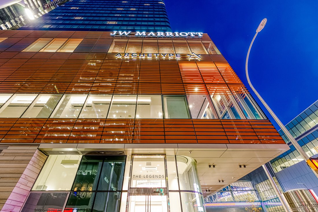 Condo in Edmonton, Alberta, Canada 3 - 16714678