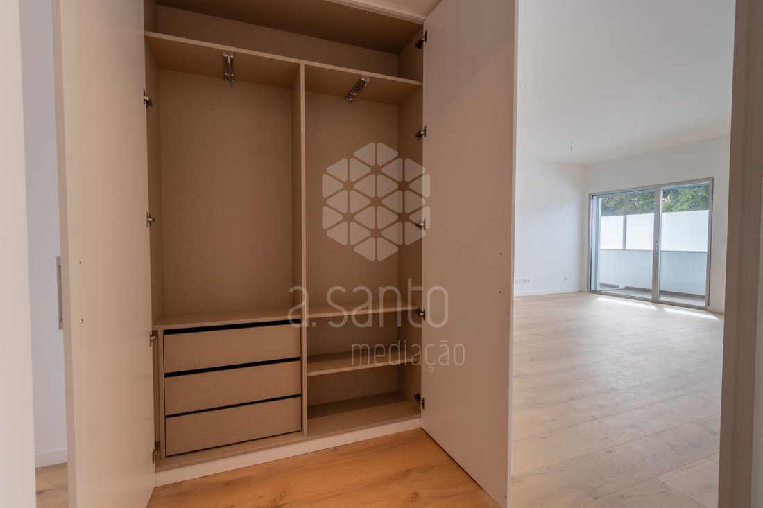 Apartment in Carcavelos e Parede, Lisbon, Portugal 1 - 16699291