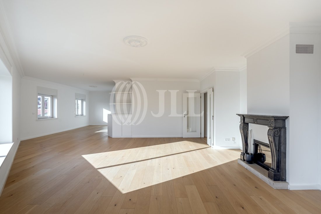 Apartment in Estoril, Cascais e Estoril, Lisbon 1 - 16403057