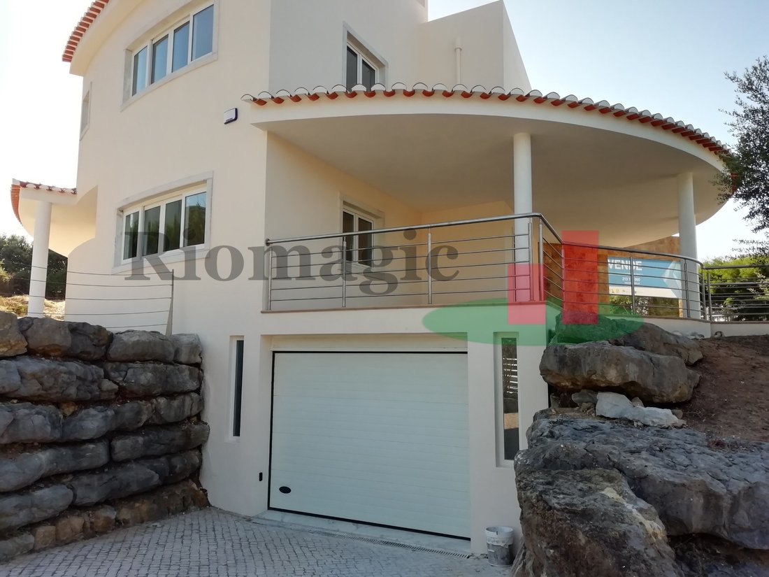 House in Belas, Lisbon, Portugal 1 - 14477177