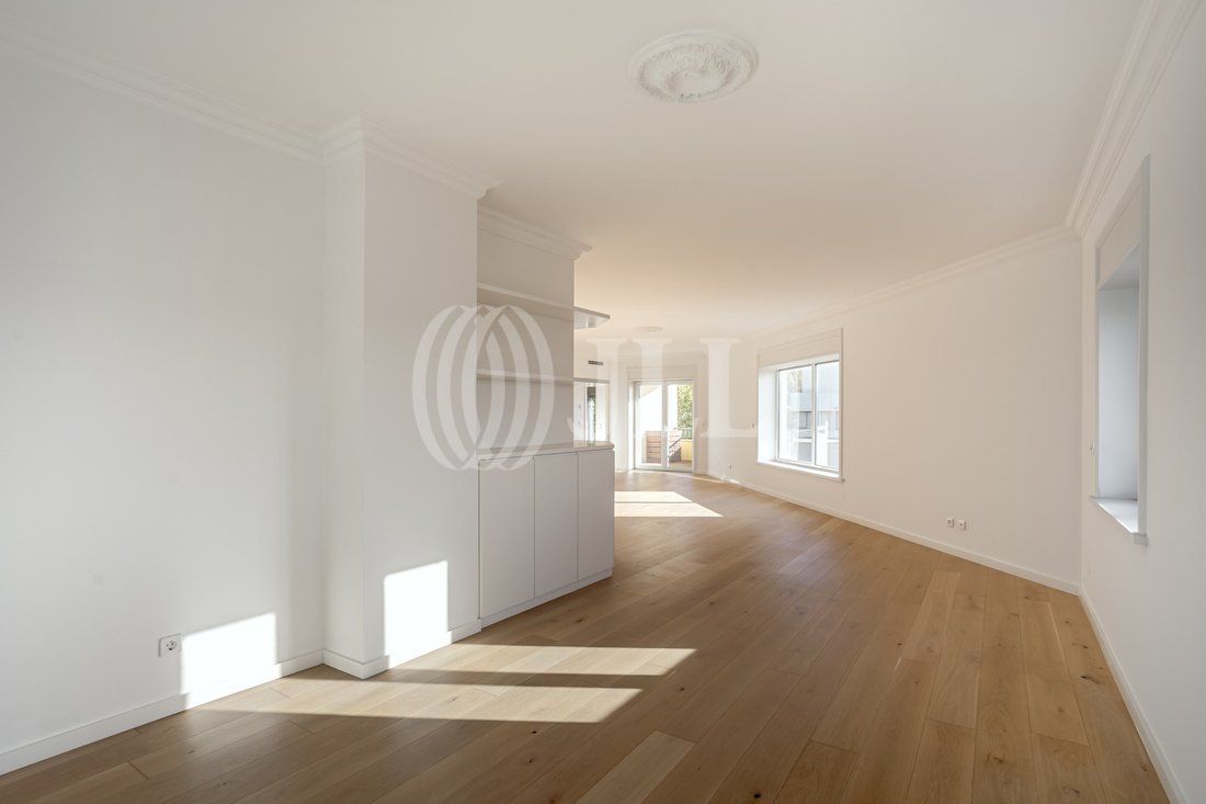 Apartment in Estoril, Cascais e Estoril, Lisbon 2 - 16403057