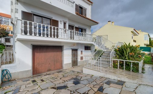 House in Mina de Agua, Lisbon, Portugal 1