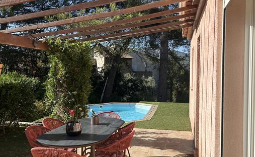 House in La Tourtelle, Aubagne, France 1