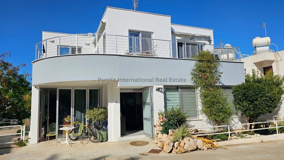 Villa in Paralimni, Famagusta, Cyprus 1 - 16712746