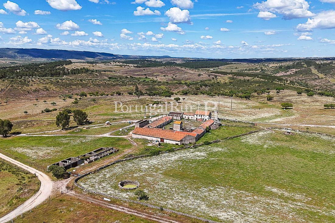 Estate in Vila Velha de Rodao, Castelo Branco District, Portugal 4 - 15739775