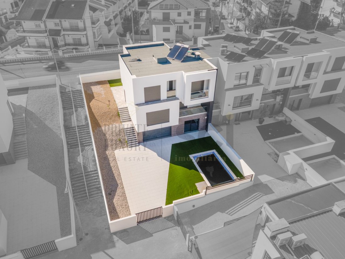 House in Corroios, Setubal, Portugal 3 - 16079813