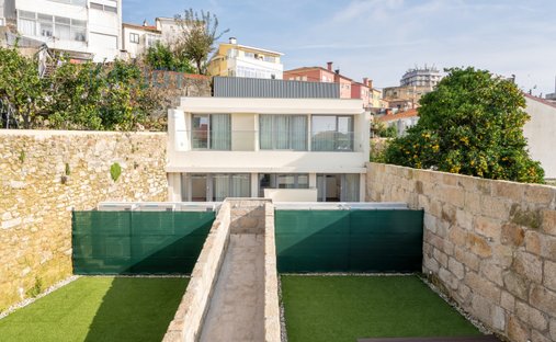 Apartment in Santa Marinha e Sao Pedro da Afurada, Porto District, Portugal 1
