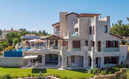 Villa in Kouklia, Paphos, Cyprus 1