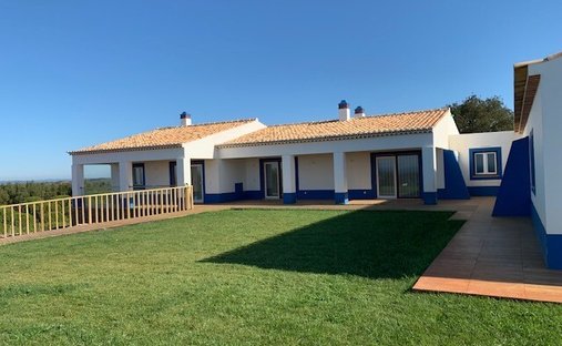 Finca in S.Teotónio, Beja District, Portugal 1