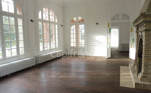 Castle for Sale in Saint-Valery-en-Caux, Normandy, France