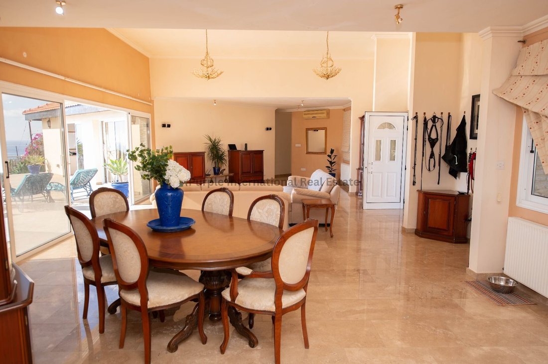 Bungalow in Peyia, Paphos, Cyprus 4 - 15236269