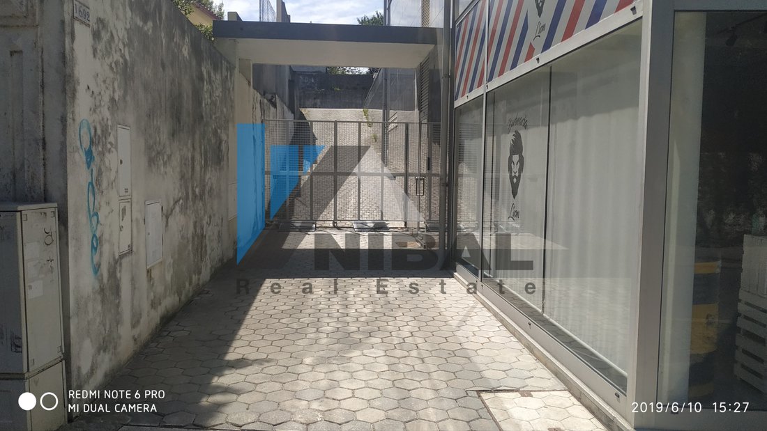 Apartment in Mafamude e Vilar do Paraiso, Porto District, Portugal 4 - 16598152
