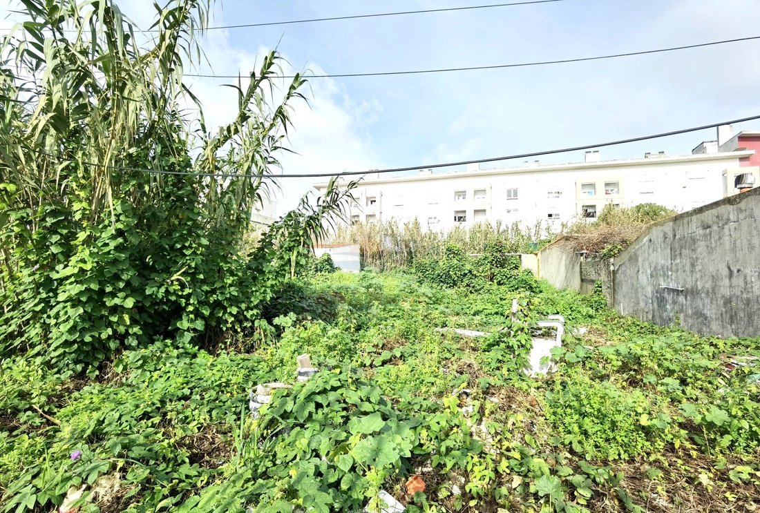 Land in Ajuda, Lisbon, Portugal 2 - 13698702