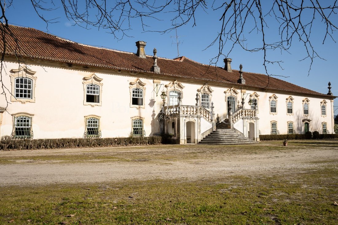 Chateau in Arcos e Mogofores, Aveiro District, Portugal 3 - 14047057
